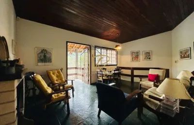 Casa em condomínio fechado com 3 quartos à venda na estrada adelmar tavares, 100, parque do imbui, teresópolis, 307 m2 por r$ 859.990