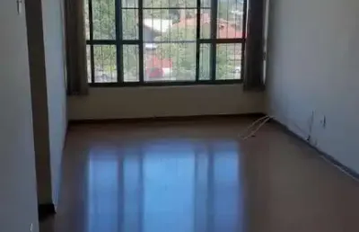 Apartamento com 2 quartos à venda na miguel tarnac da rocha, 74, três vendas, pelotas por r$ 210.000