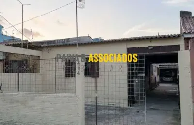 Casa com 2 quartos à venda na desembargador andré da rocha, 454, fragata, pelotas por r$ 265.000