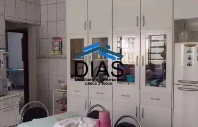 Casa ampla com 3 dormitórios no residencial iguatemi