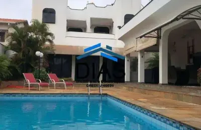 Vila harmonia belíssima estilo mediterrâneo quatro suítes e piscina