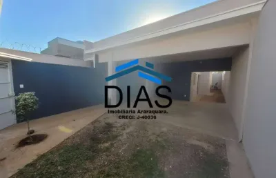Vila santa marta nova três dormitórios sendo um suíte e quintal amplo