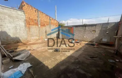 Casa no laura molina com quintal amplo próximo a upa do vale verde