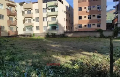 Terreno à venda no Centro, Governador Valadares 