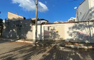Casa no bairro morada do vale  casa com 3 quartos sendo 1 suíte, sala, copa, cozinha, área de serviço, banheiro social, varandão e garagem para 2 carros.