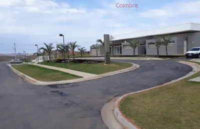 Lotes no terras alphaville  condomínio fechado, com toda segurança.  portaria 24 horas e ronda permanente dos seguranças com motos.  > lote com 330 m² pronto para construir, com toda infraestrutura pr