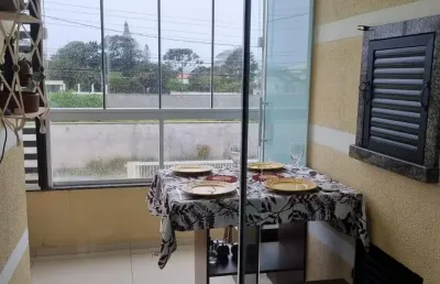 Apartamento 2 dormitórios 1 suíte a 500m da praia do campeche