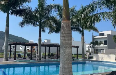 Terreno em condomínio fechado à venda na Avenida Deltaville, Beira Rio, Biguaçu