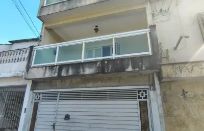 Casa com 4 quartos para alugar na Rua Capotiraguá, 13, Jardim Eliane, São Paulo