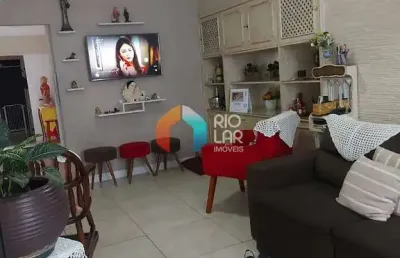 Apartamento tipo casa em condomínio , varanda 3 quartos  2 banheiros  área externa 1 vaga