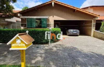 Casa térrea bem iluminada e ventilada no condomínio são paulo ll