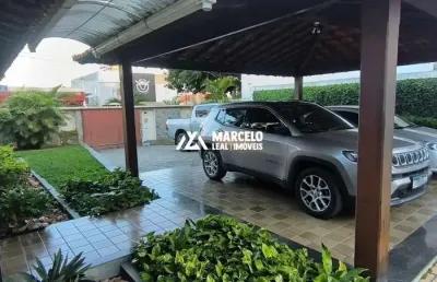 Alugo grande casa comercial construída em terreno de 860 m² localizada na avenid