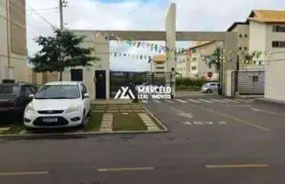 Vendo  apto padrão de 2/4 de 4º andar em condomínio fechado com completa infra e