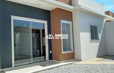 Vendo casas de 2 quartos sendo 01 suíte em fase final de finalização  no bairro