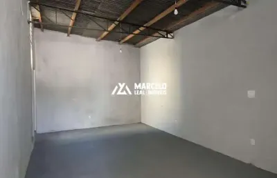 Alugo salão comercial a 20 mts da av. filipinas com banheiro privativo, ponto de