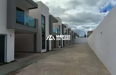 Vendo lindas casas duplex soltas com em ótima localização no bairro boa vista co