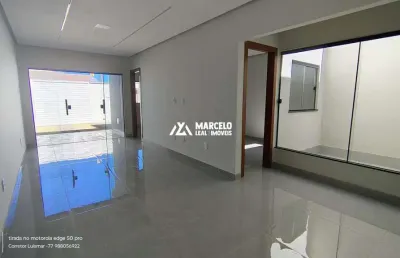 Vendo excelente casa 3 quartos sendo 1 suíte, sala, cozinha, banheiro social no