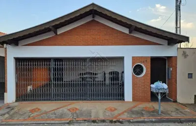 Casa com 3 quartos à venda na athaualpa vaz de mello, 765, vila rezende, piracicaba por r$ 459.000