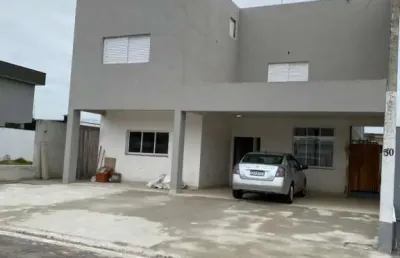 Sobrado espaçoso de 4 dormitórios no terras do vale