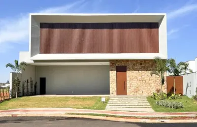 Casa duplex com 4 suítes no condomínio cyrela na zona sul de uberlândia!!!