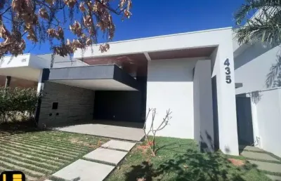 Casa térrea com 3 suítes à venda em condomínio fechado na zona sul de uberlândia!!!
