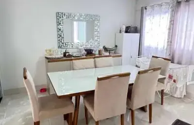 Casa sobrado com 3 quartos e móveis planejados no bairro vida nova em uberlândia!!!