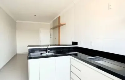 Apartamento à venda 2 quartos, 1 suíte, 2 salas, 2 banheiros e 1 vaga de garagem em uberlândia-mg, no bairro gravatás: 2