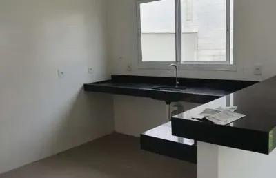 Casa em condomínio alto paradiso granja marileusa, uberlândia-mg: 3 quartos, 1 suíte, 2 salas, 3 banheiros, 2 vagas, área de lazer completa