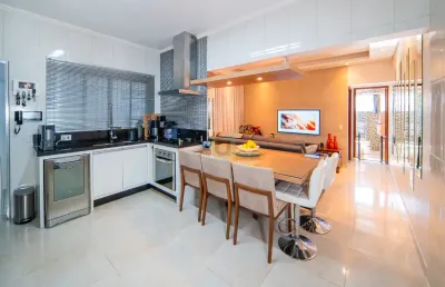 Casa com 2 quartos à venda na Rua Mar das Filipinas, Parque Ribeiro de Lima, Barueri