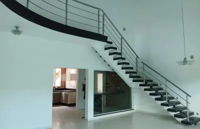 Casa à venda na Avenida Ipiranga, 334, Jardim Suarão, Itanhaém