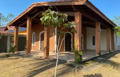 Casa a 180 metros da praia na estância bal maria helena novaes