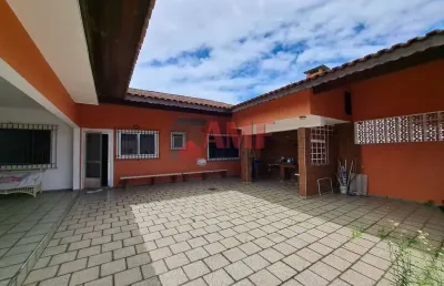 Casa com 3 quartos à venda na Rua Pedro Carlos Gerônimo Soares, 440, Balneário Tupy, Itanhaém