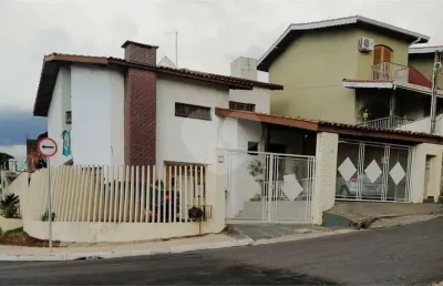 Casa com 5 quartos à venda na Antônio Massoni, --, Centro, Atibaia