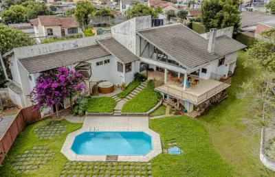 Casa com 4 quartos à venda na Rua Theóphilo Benato, 235, São Braz, Curitiba