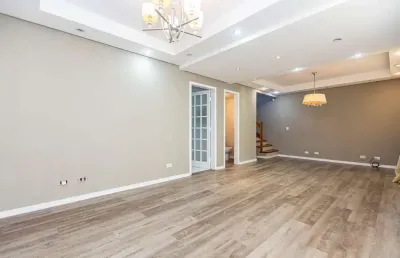 Sobrado em condomínio no barreirinha com aproximadamente 237,00m²