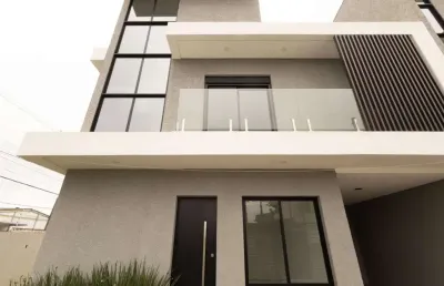Casa com 3 quartos à venda na Rua Sílvio Zanatta, 262, Santo Inácio, Curitiba