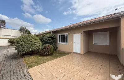Casa com 3 quartos para alugar na Rua Theóphilo Benato, 35, São Braz, Curitiba