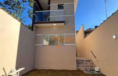 Sobrado com 2 dormitórios à venda, 130 m² por r$ 430.000,00 - jardim rio negro - itaquaquecetuba/sp