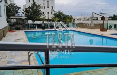 Apartamento térreo com giardino e garagem coberta, ótima localização fácil acesso avenida nações norte!
