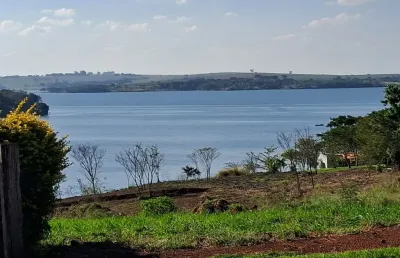 Linda chácara de 3000 m² , molhada, com casa, no cond. riviera do nascente,  em alvorada do sul.