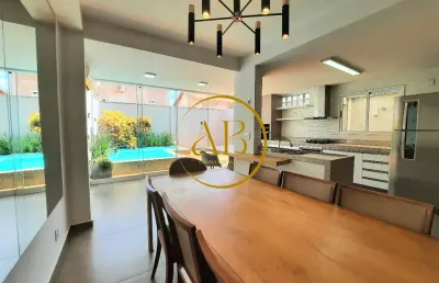 Linda e completa em tudo o que você espera de uma casa