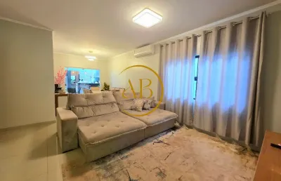 Linda casa em condomínio fechado numa região valorizada de bonfim paulista