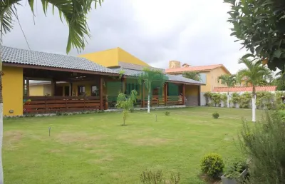Casa com 5 quartos à venda na Avenida Themístocles Torres Resende, Bairro Novo, Gravatá