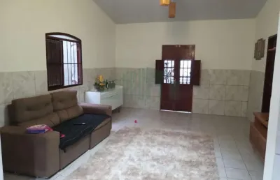 Casa à venda na Avenida Cícero Batista de Oliveira, Santa Luzia, Gravatá
