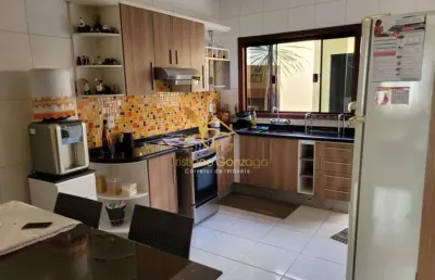 Casa à venda no bairro jardim igaçaba - mogi guaçu/sp