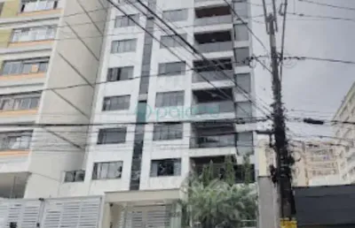 Um por andar com 3 quartos(reversível para 4) ao lado do parque halfeld