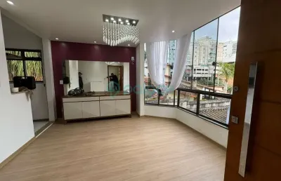 Cobertura três quartos sendo duas suítes, com banheira de hidromassagem à venda no bairro jardim laranjeiras por r$ 579.000,00.