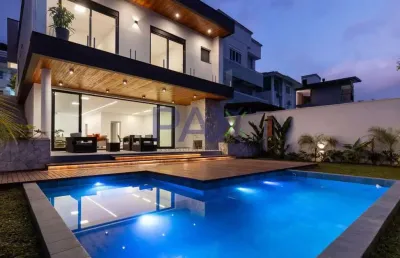 Casa em condomínio fechado com 3 quartos à venda na rua das cabreúvas, 51, pedra branca, palhoça por r$ 2.580.000