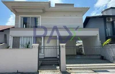 Casa com 3 quartos à venda na rua dos bem me queres, 16, pedra branca, palhoça por r$ 2.300.000