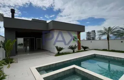 Casa com 3 quartos à venda na avenida dos lagos, 229, pedra branca, palhoça por r$ 2.550.000